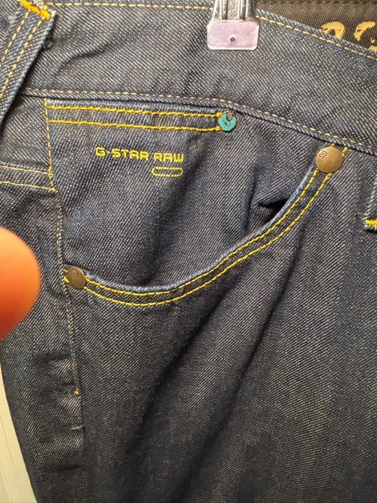 G-Star Raw Men’s Skinny Dark Indigo Jeans with Yellow Contrast Stitching - Picture 2 of 7